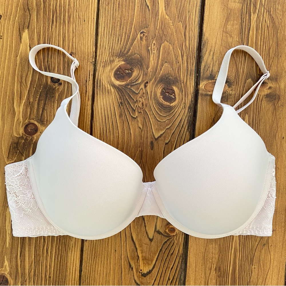 Victoria’s Secret Bra T-shirt lightly-lined Demi bra